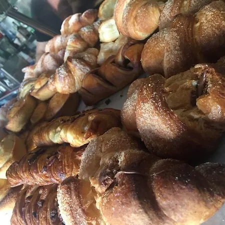 Soleluna בית הארחה